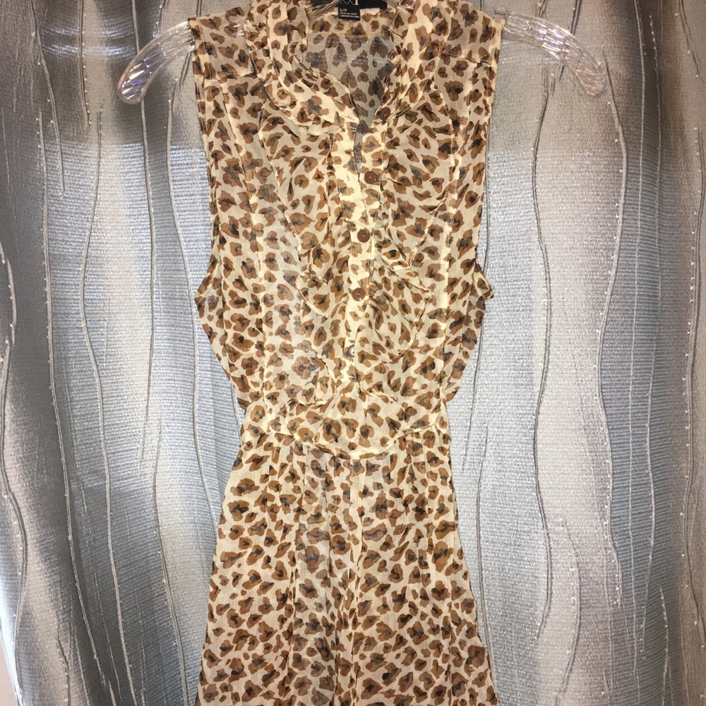 Forever 21 leopard blouse, ruffles on front small